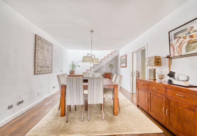 Villa in Marbella - 1102 Elegant Villa with Heated Pool and Prime Location Villa in Marbella - 1102 Elegant Villa with Heated Pool and Prime Location