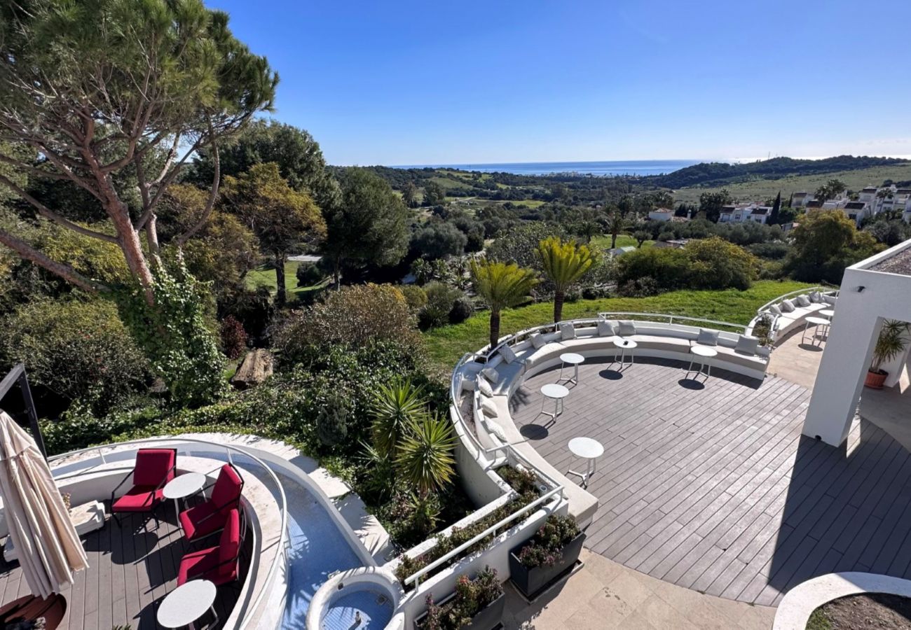 Apartment in Estepona - MDG-623