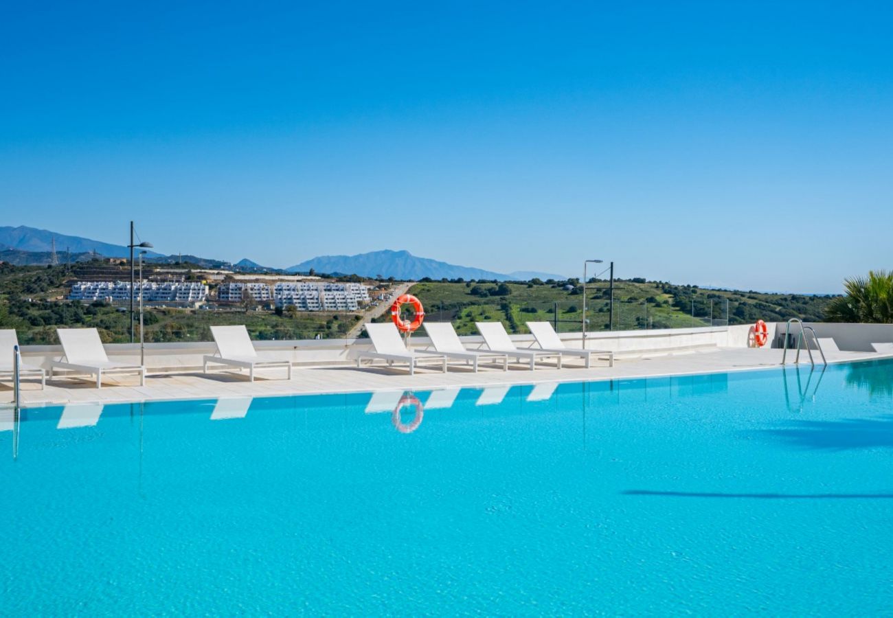 Apartment in Estepona - MDG-623