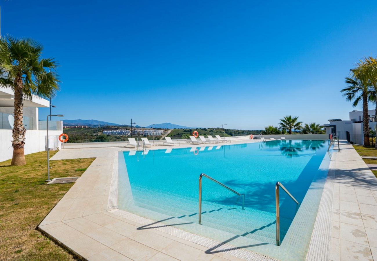 Apartment in Estepona - MDG-623