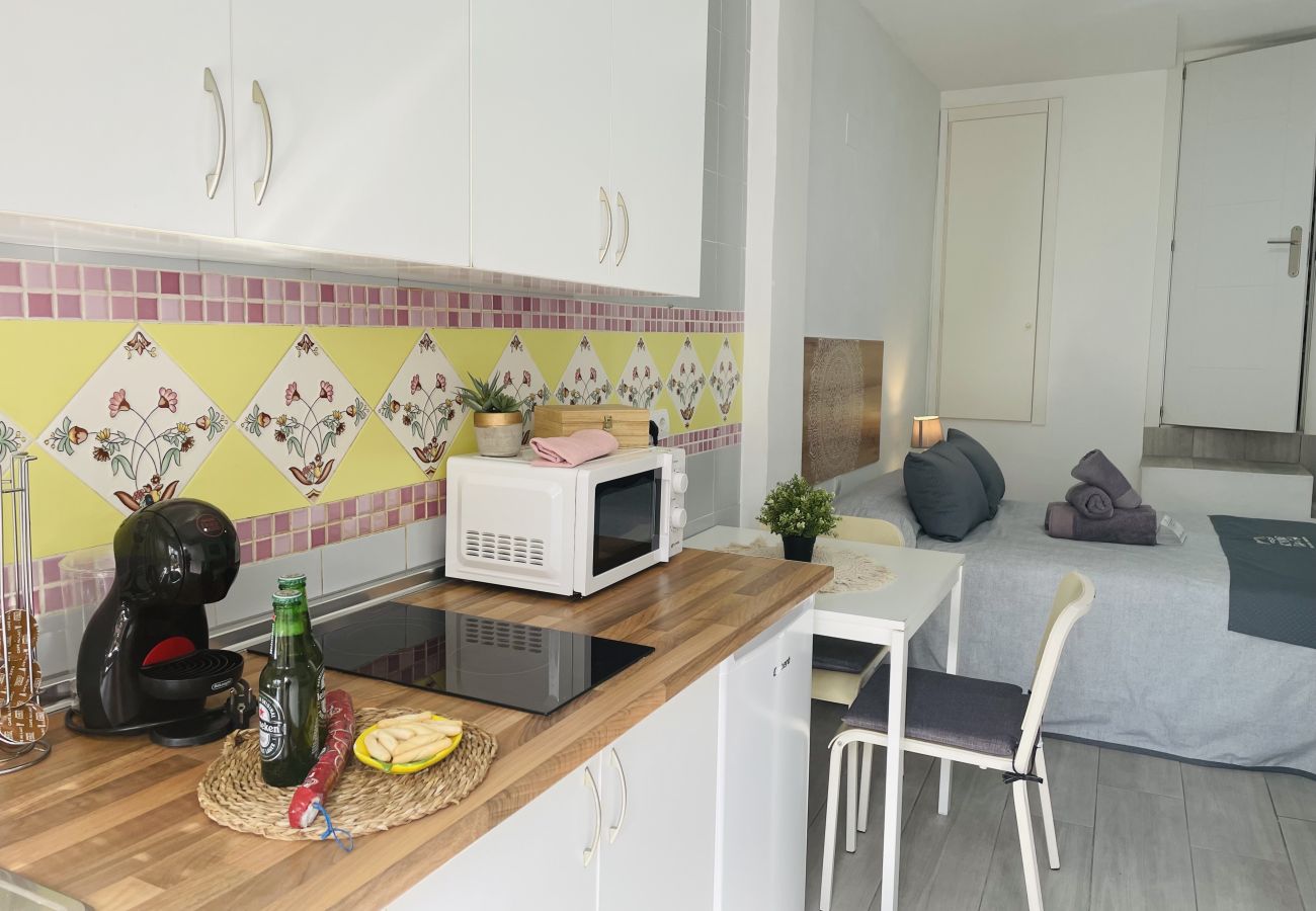 Studio in Nerja - Jimena Burriana studio in the center of Nerja 