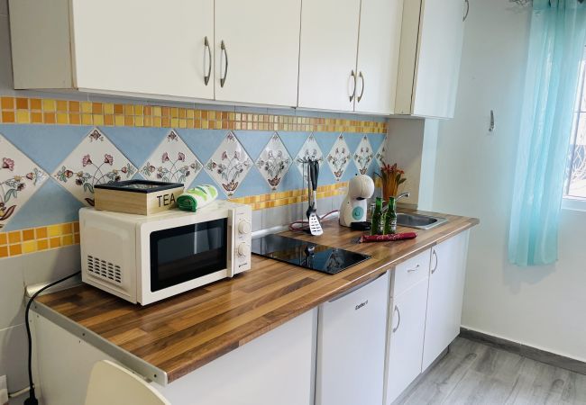 Studio in Nerja - Jimena Carabeo studio in the center of Nerja  Studio in Nerja - Jimena Carabeo studio in the center of Nerja