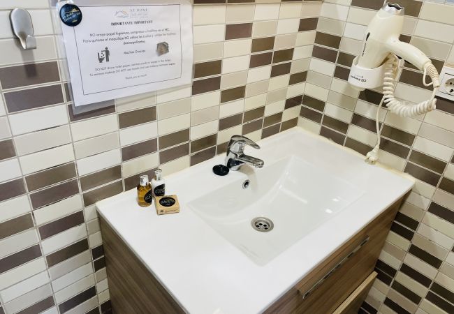 Studio in Nerja - Jimena Carabeo studio in the center of Nerja  Studio in Nerja - Jimena Carabeo studio in the center of Nerja