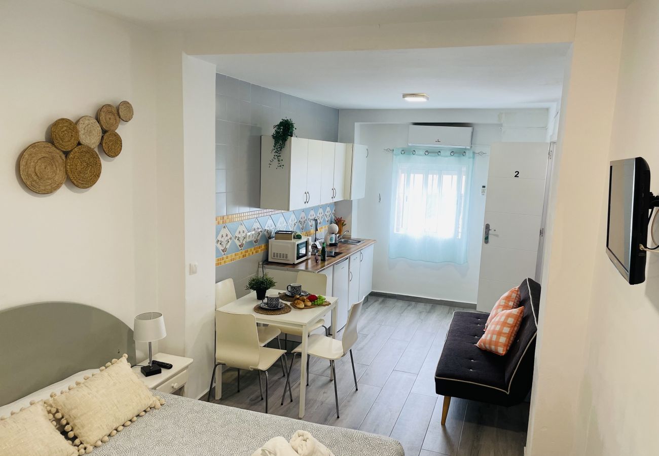 Studio in Nerja - Jimena Carabeo studio in the center of Nerja 