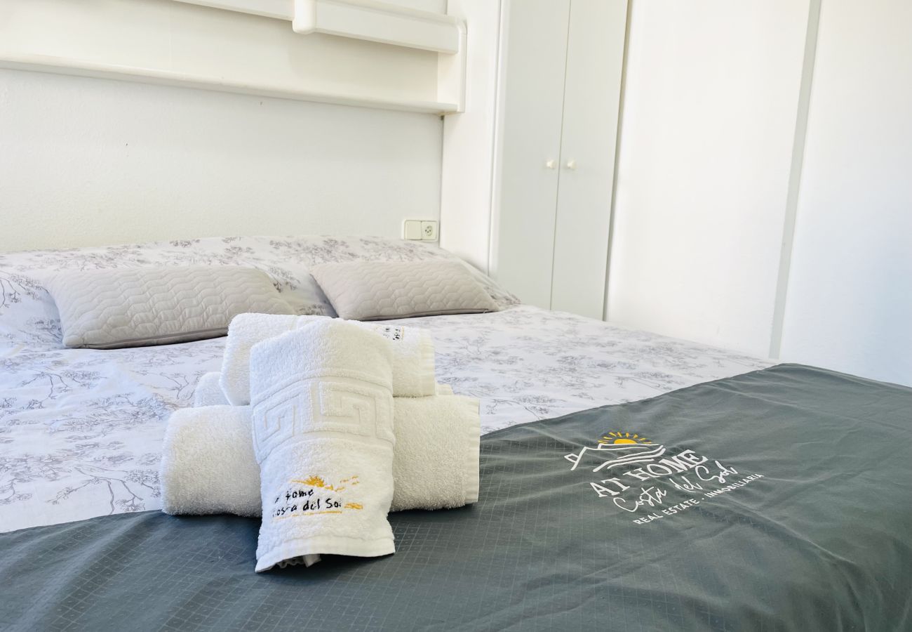 Apartment in Torrox Costa - Apartment Urb Laguna Beach Torrox Costa