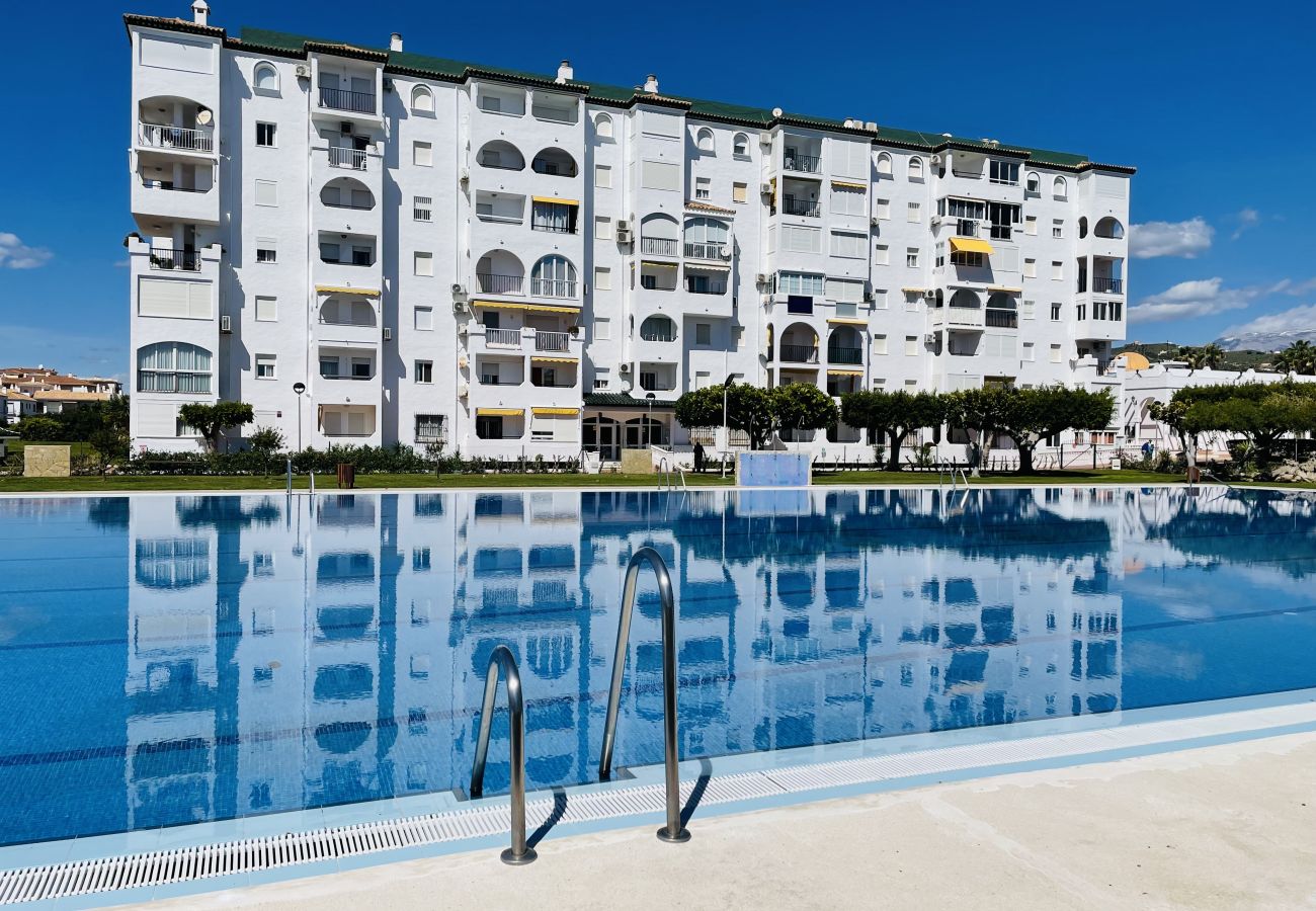 Apartment in Torrox Costa - Apartment Urb Laguna Beach Torrox Costa