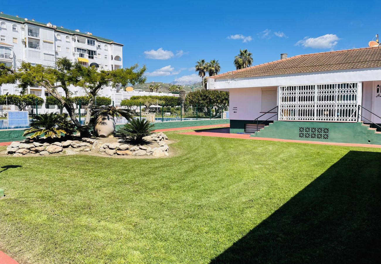 Apartment in Torrox Costa - Apartment Urb Laguna Beach Torrox Costa