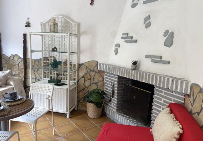 Studio in Cómpeta - Rural study in the acebuchal Studio in Cómpeta - Rural study in the acebuchal