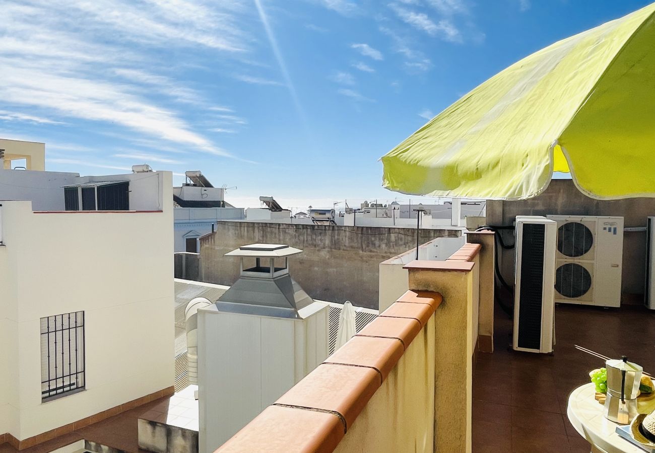 Apartment in Nerja - Sailboat Apartment In the center of nerja