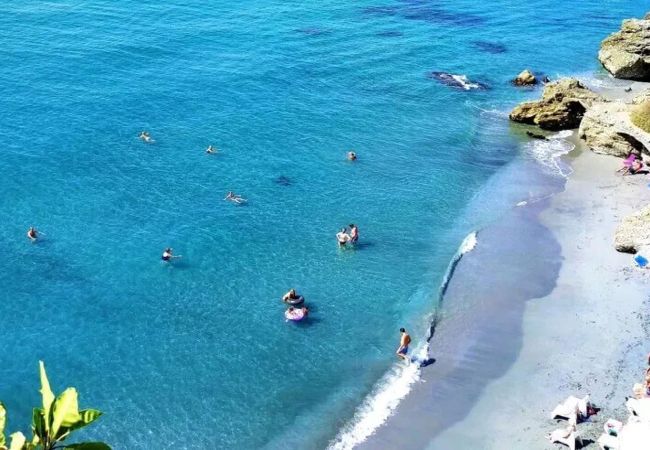 Studio in Nerja - StJimena Calahonda studio in the center of Nerja  Studio in Nerja - StJimena Calahonda studio in the center of Nerja