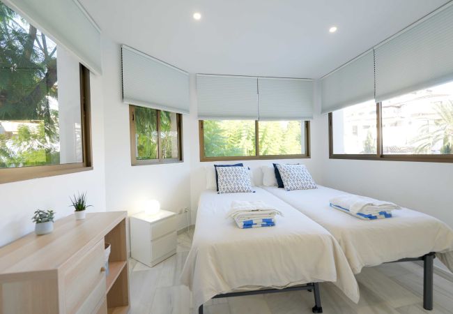 Apartment in Marbella - 2035 Modern Family Apartment on Golden Beach Apartment in Marbella - 2035 Modern Family Apartment on Golden Beach