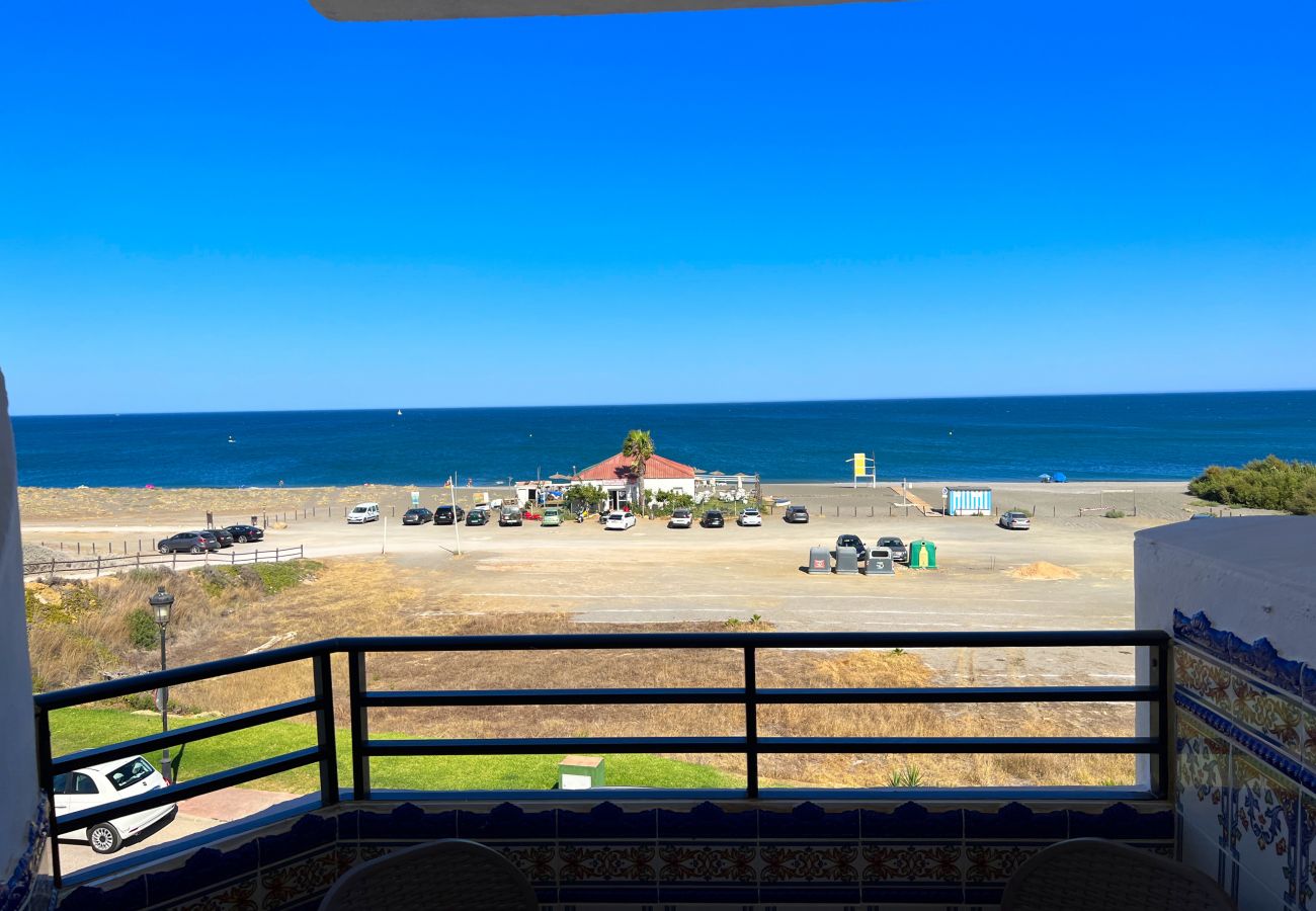 Apartment in San Luis de Sabanillas - 3003 beachfront 1. line Penthouse duplex