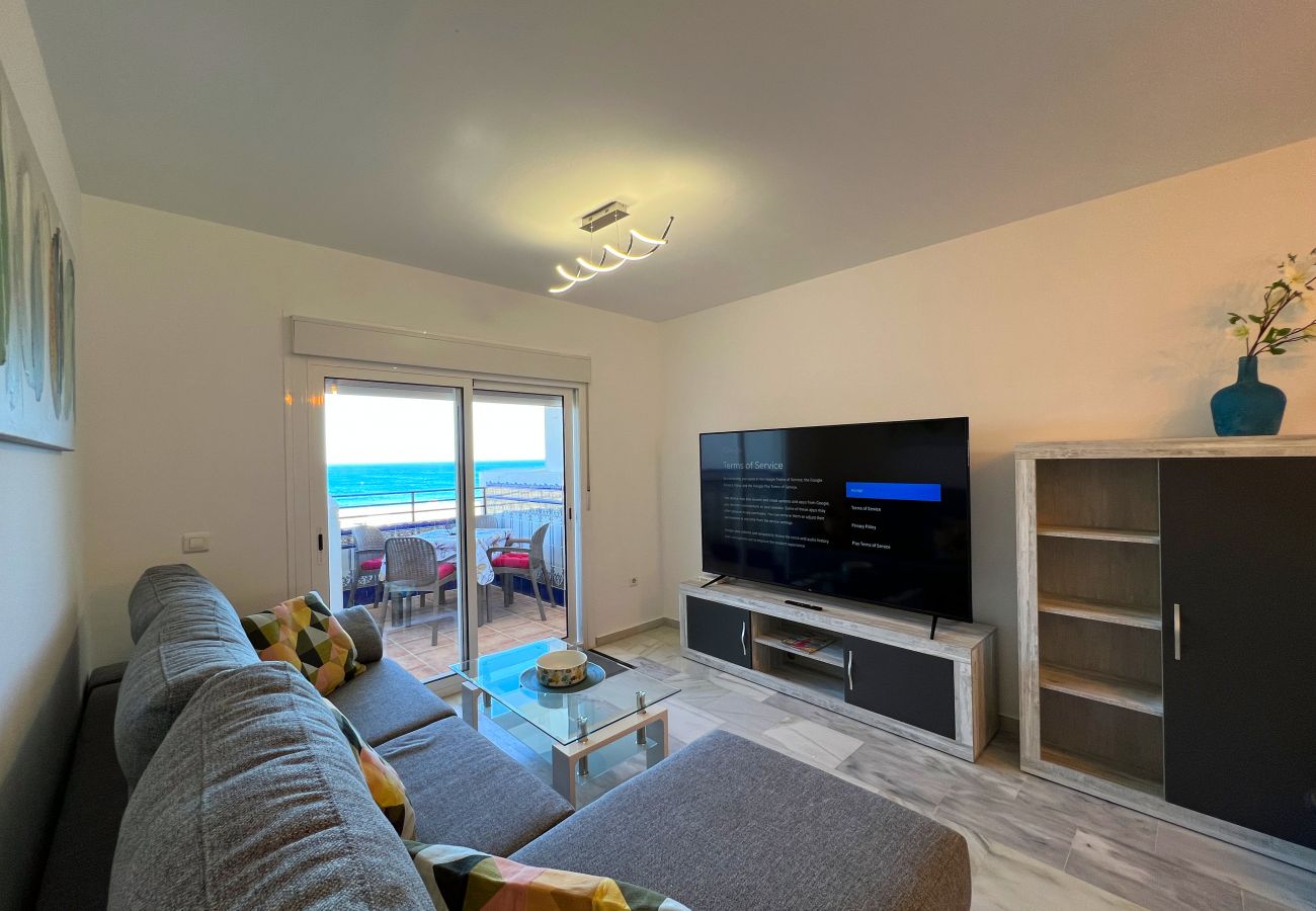 Apartment in San Luis de Sabanillas - 3003 beachfront 1. line Penthouse duplex