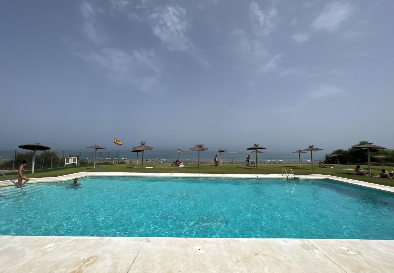 Apartment in San Luis de Sabanillas - 3003 beachfront 1. line Penthouse duplex