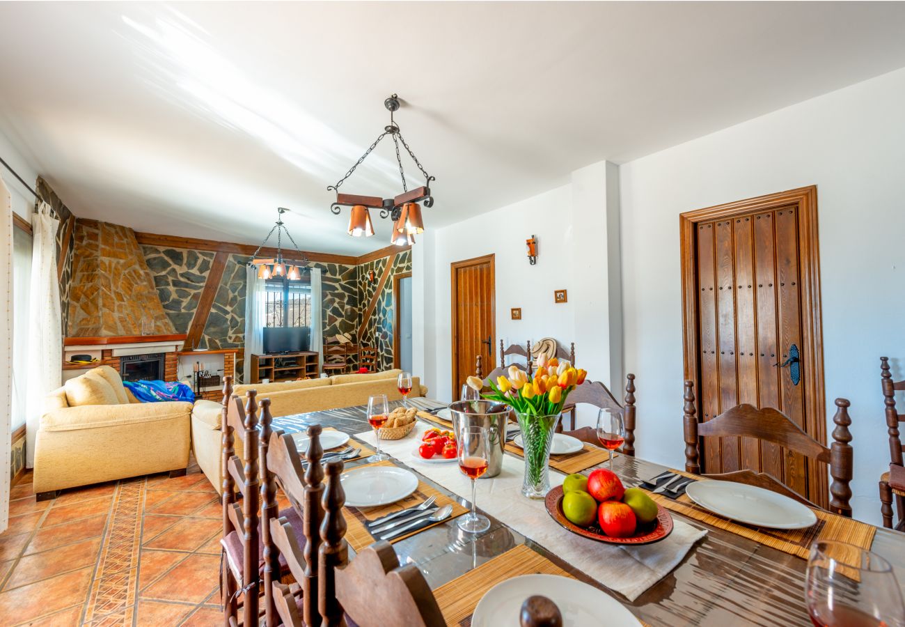 Villa in Torrox - Villa La Coscoja in Torrox: A Luxury Retreat with Extraordinary Views