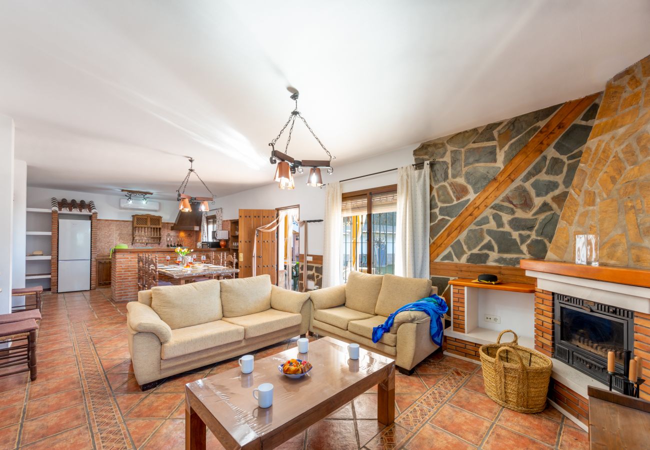 Villa in Torrox - Villa La Coscoja in Torrox: A Luxury Retreat with Extraordinary Views