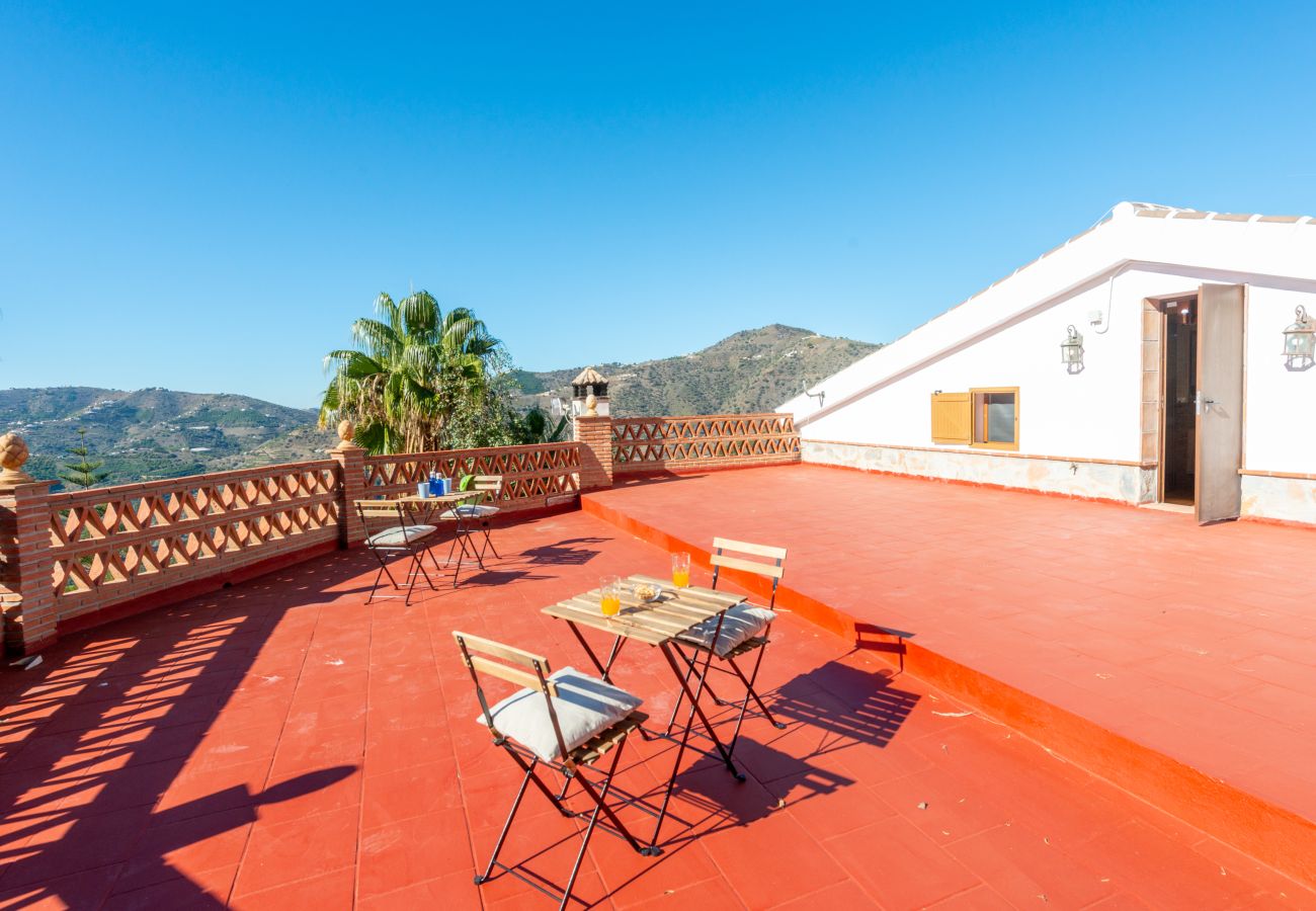 Villa in Torrox - Villa La Coscoja in Torrox: A Luxury Retreat with Extraordinary Views