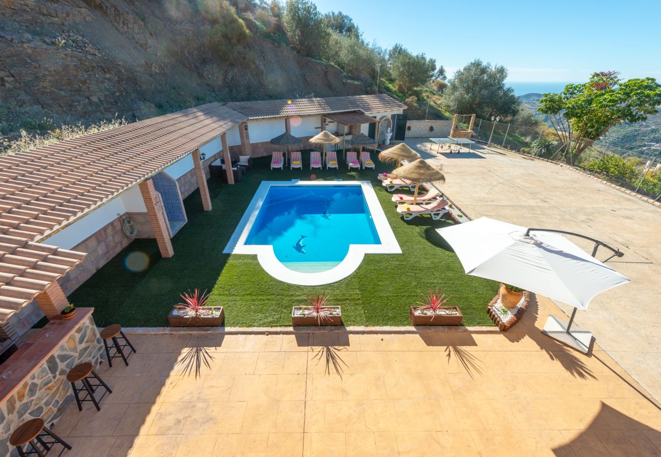 Villa in Torrox - Villa La Coscoja in Torrox: A Luxury Retreat with Extraordinary Views