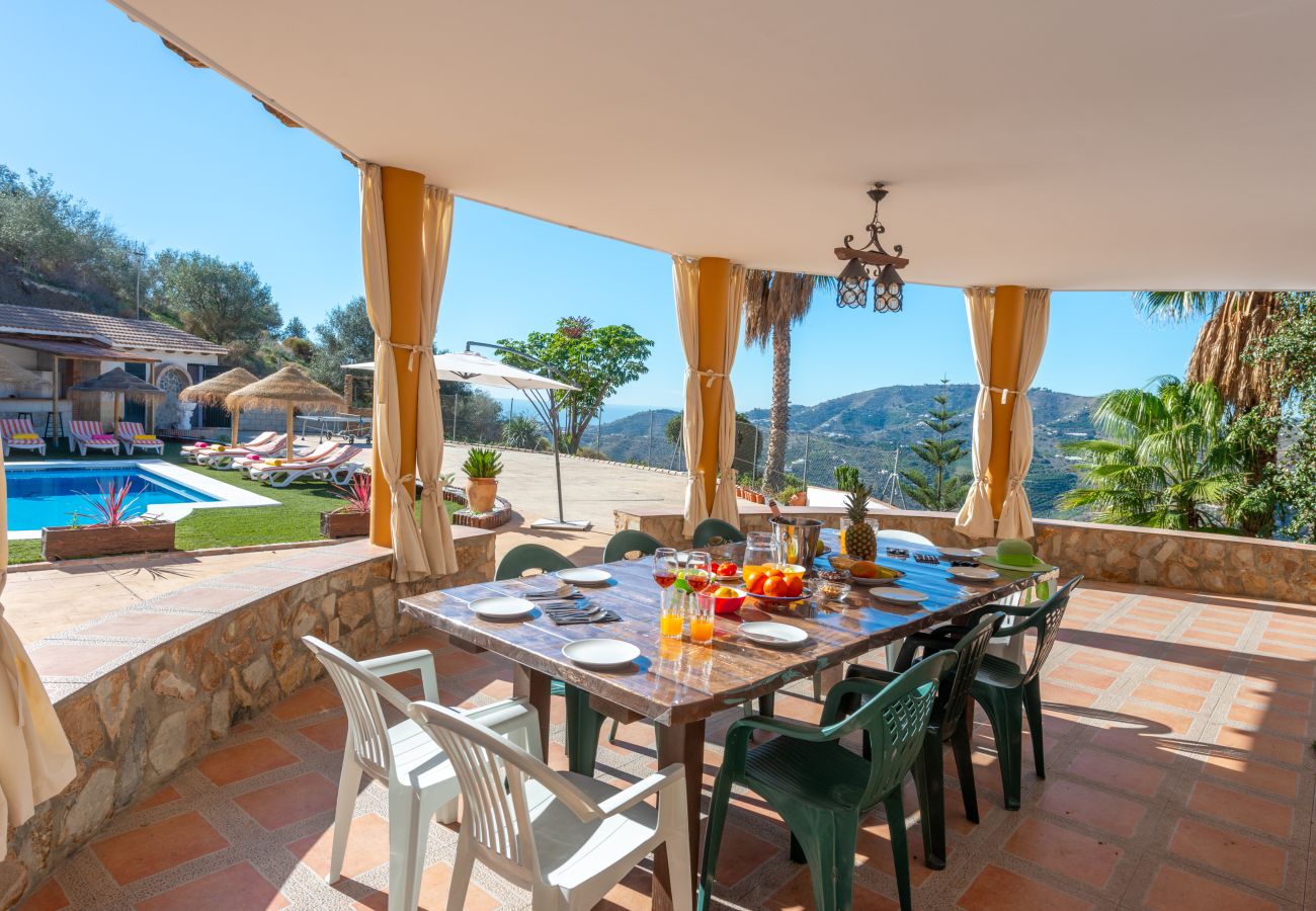 Villa in Torrox - Villa La Coscoja in Torrox: A Luxury Retreat with Extraordinary Views
