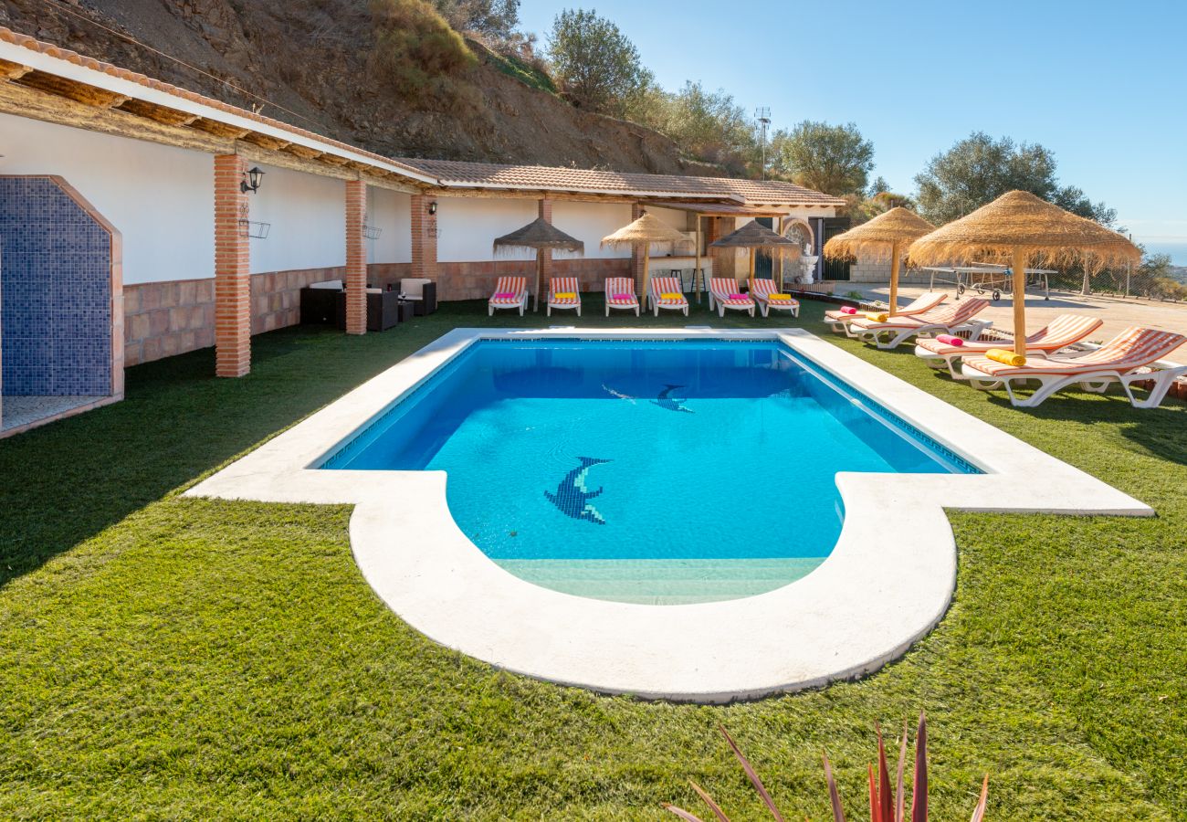 Villa in Torrox - Villa La Coscoja in Torrox: A Luxury Retreat with Extraordinary Views