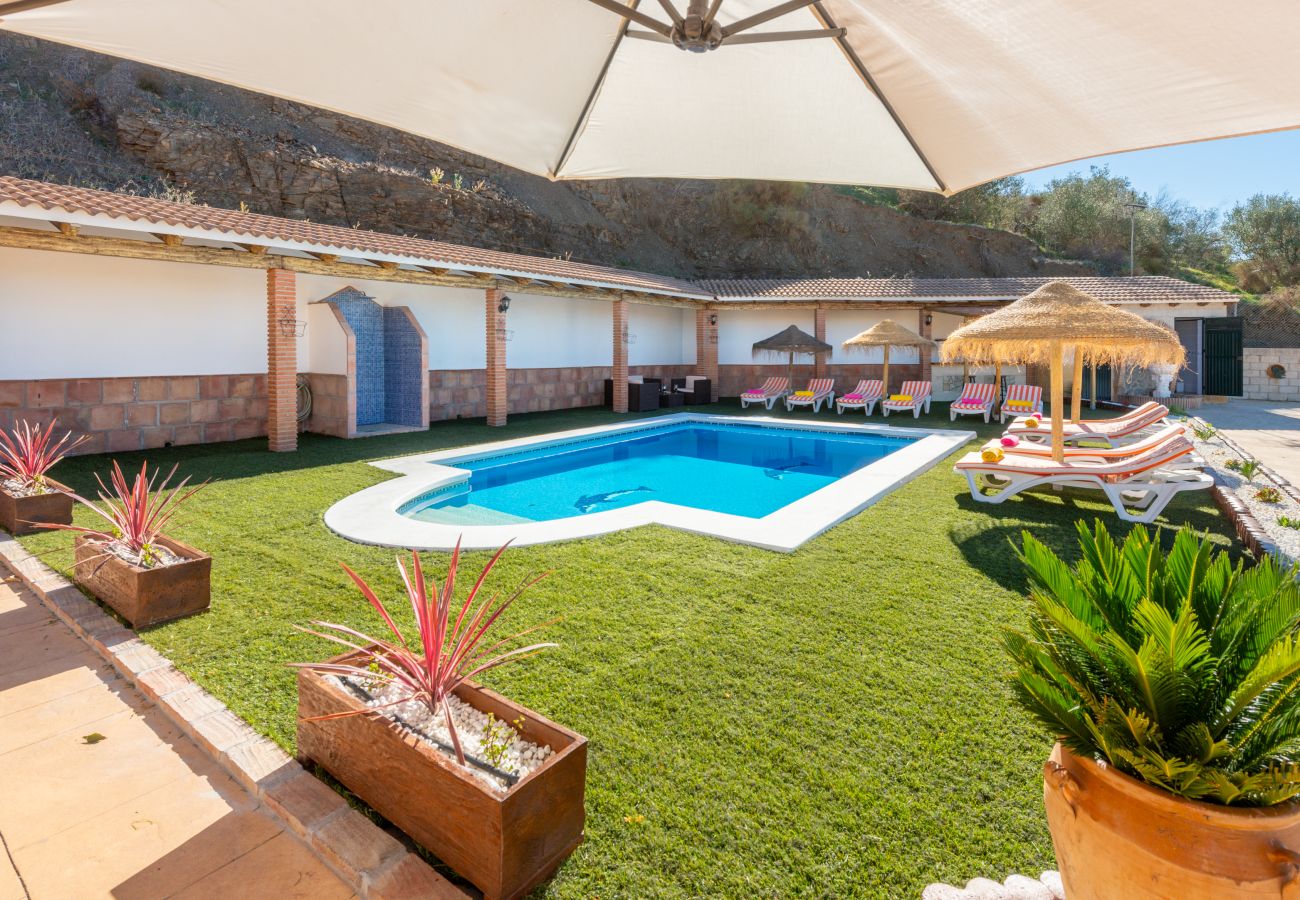 Villa in Torrox - Villa La Coscoja in Torrox: A Luxury Retreat with Extraordinary Views
