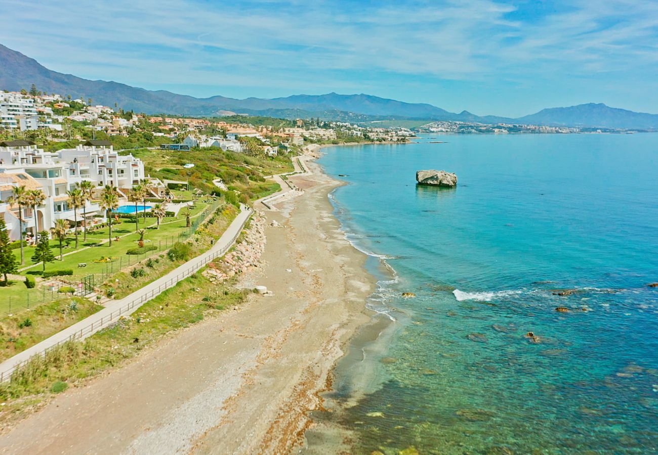Apartment in Estepona - 3015 Luxury Serenity Views Apartment in Estepona 