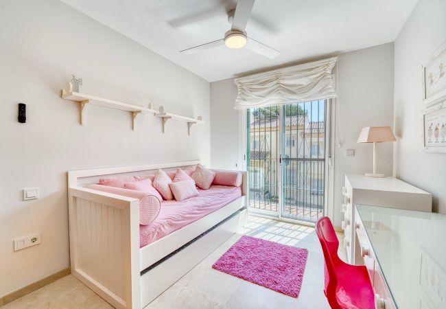 Terraced House in Marbella - 3068 Luxury Family Townhouse in Elviria, Marbella Terraced House in Marbella - 3068 Luxury Family Townhouse in Elviria, Marbella