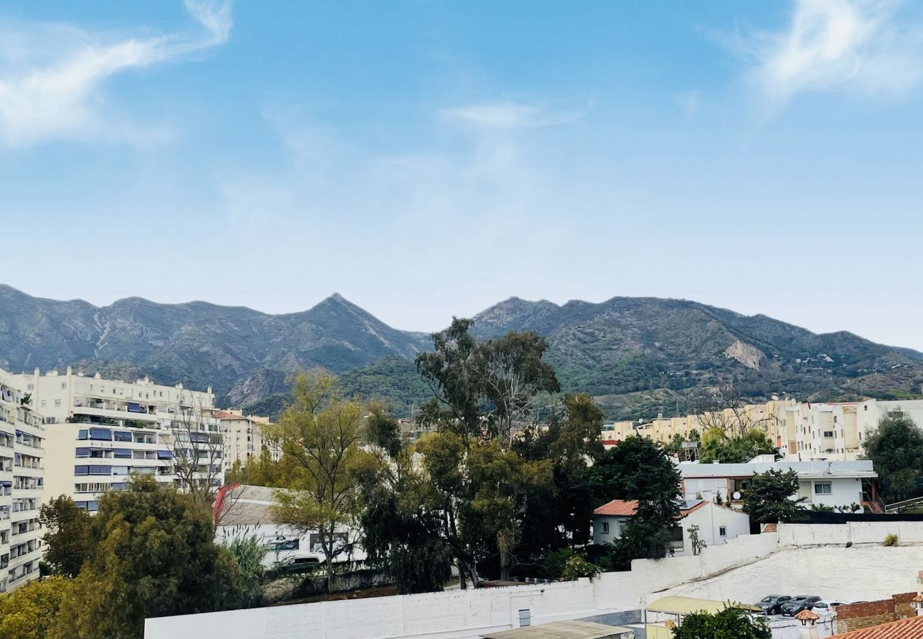 Apartment in Marbella - Sol de Marbella apartment with sea views