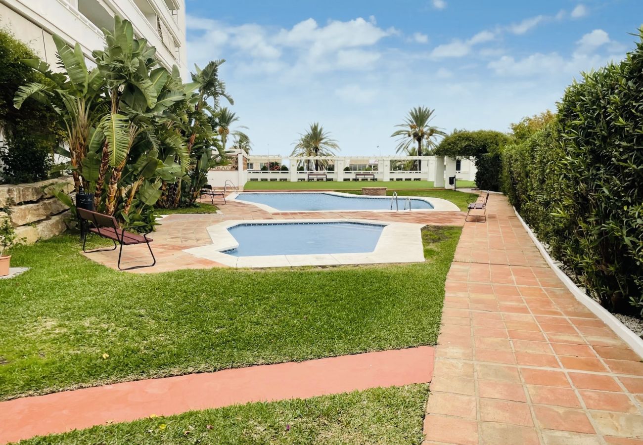 Apartment in Marbella - Sol de Marbella apartment with sea views