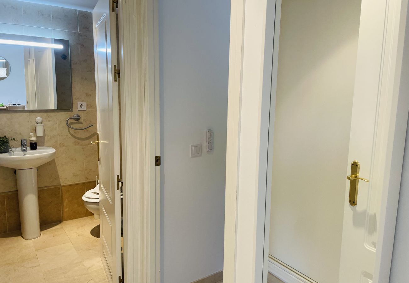 Apartment in Marbella - Sol de Marbella apartment with sea views