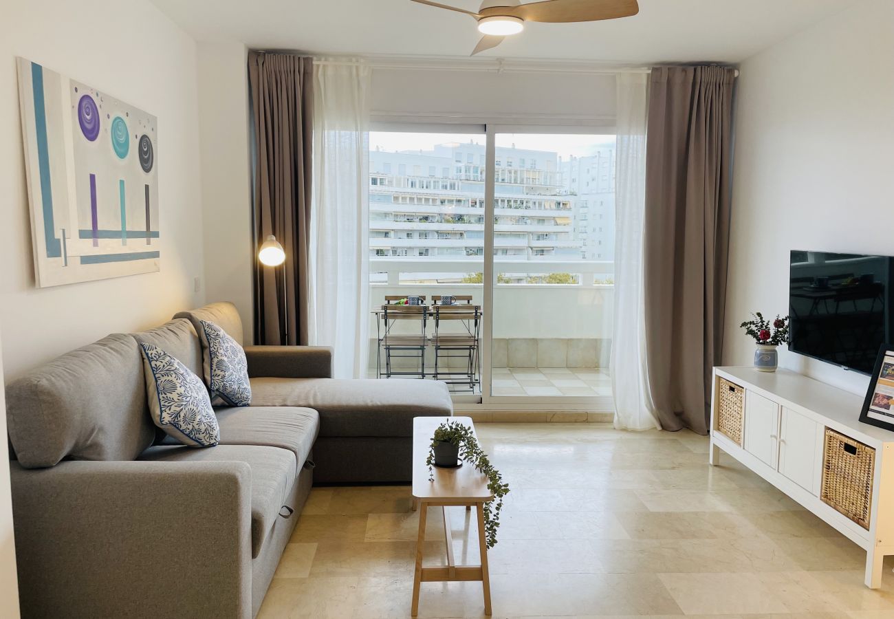 Apartment in Marbella - Sol de Marbella apartment with sea views