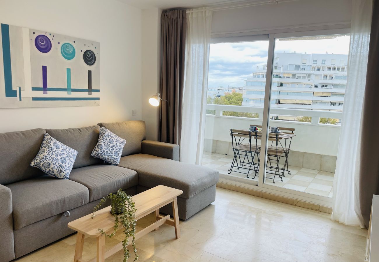 Apartment in Marbella - Sol de Marbella apartment with sea views