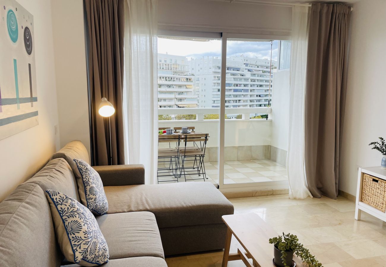 Apartment in Marbella - Sol de Marbella apartment with sea views