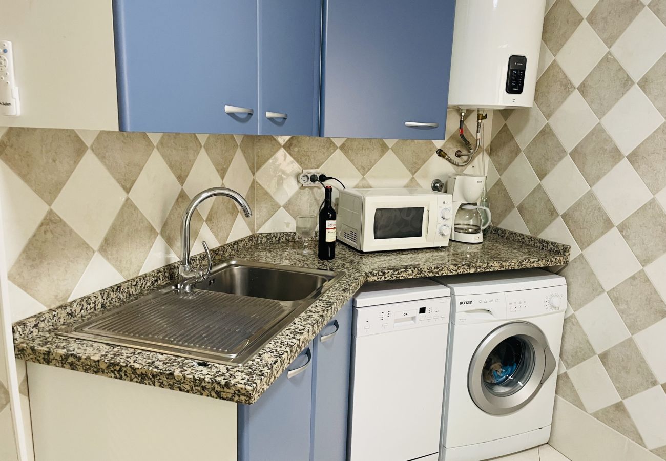 Apartment in Marbella - Sol de Marbella apartment with sea views