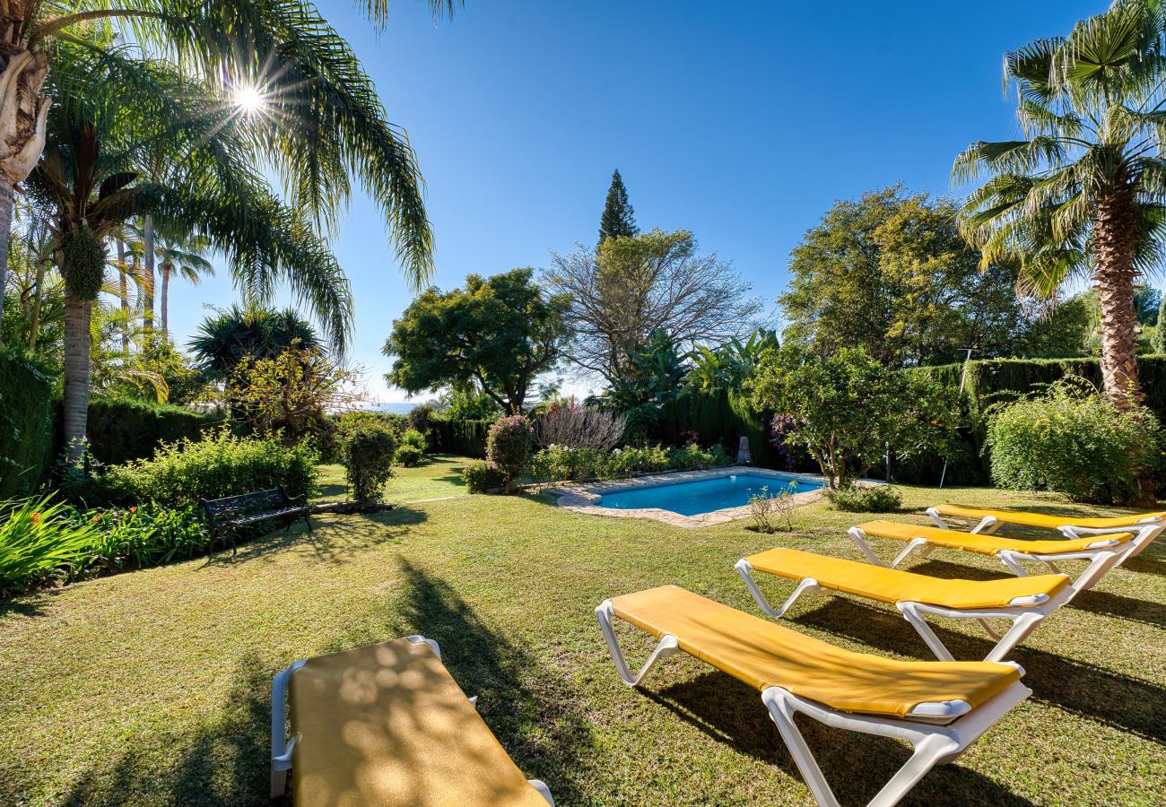 Villa in Marbella - 3088 Bungalow, nice sea views, private garden 