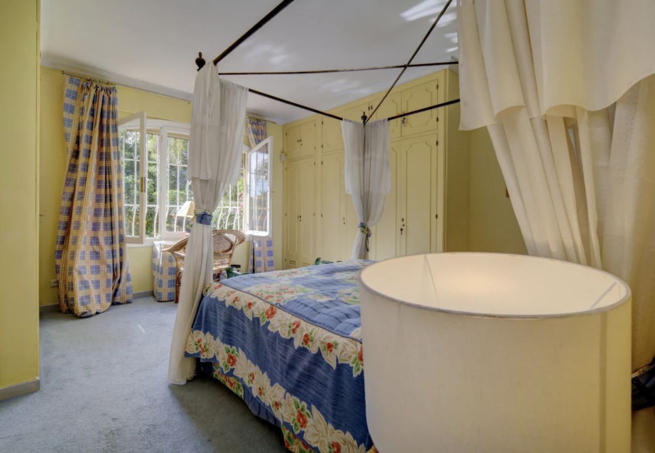 Villa in Marbella - 3088 Bungalow, nice sea views, private garden 