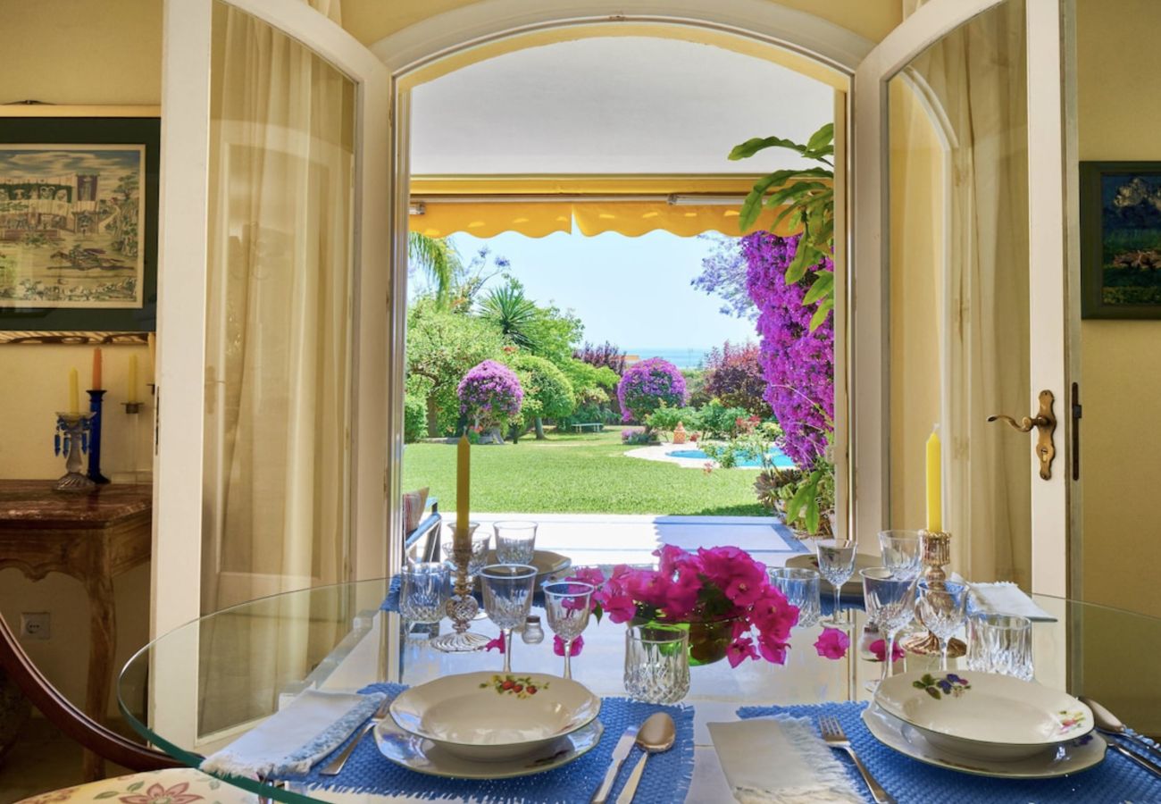 Villa in Marbella - 3088 Bungalow, nice sea views, private garden 