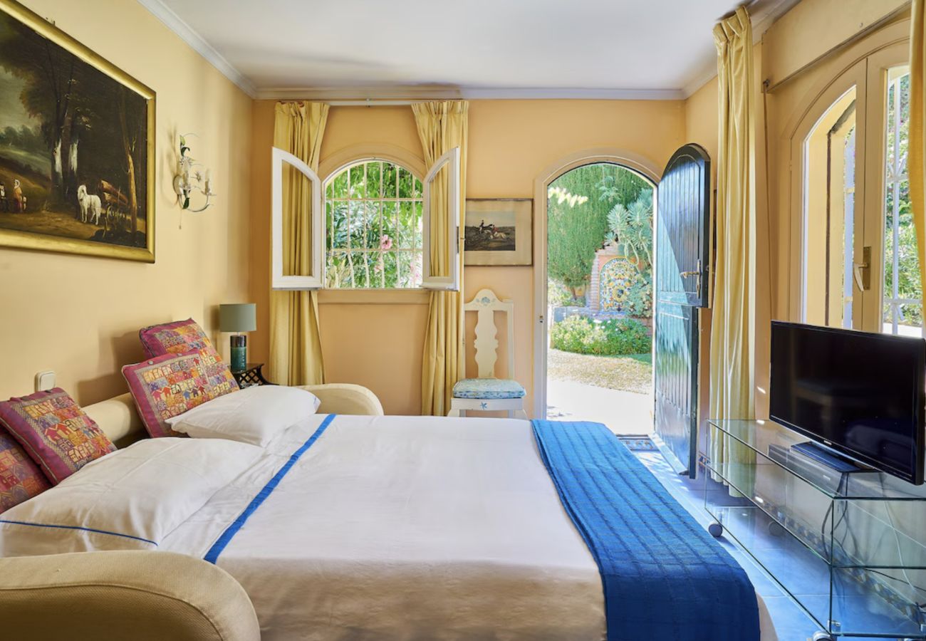 Villa in Marbella - 3088 Bungalow, nice sea views, private garden 