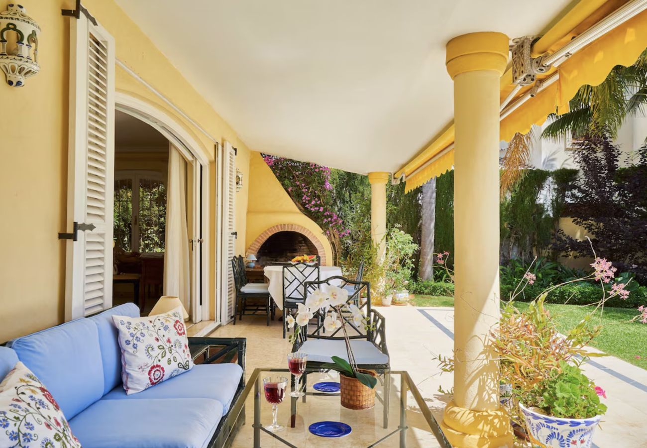 Villa in Marbella - 3088 Bungalow, nice sea views, private garden 