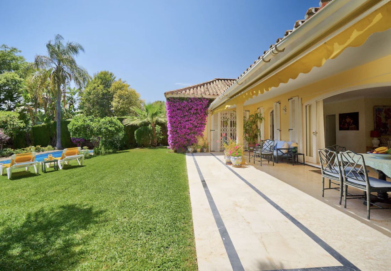 Villa in Marbella - 3088 Bungalow, nice sea views, private garden 