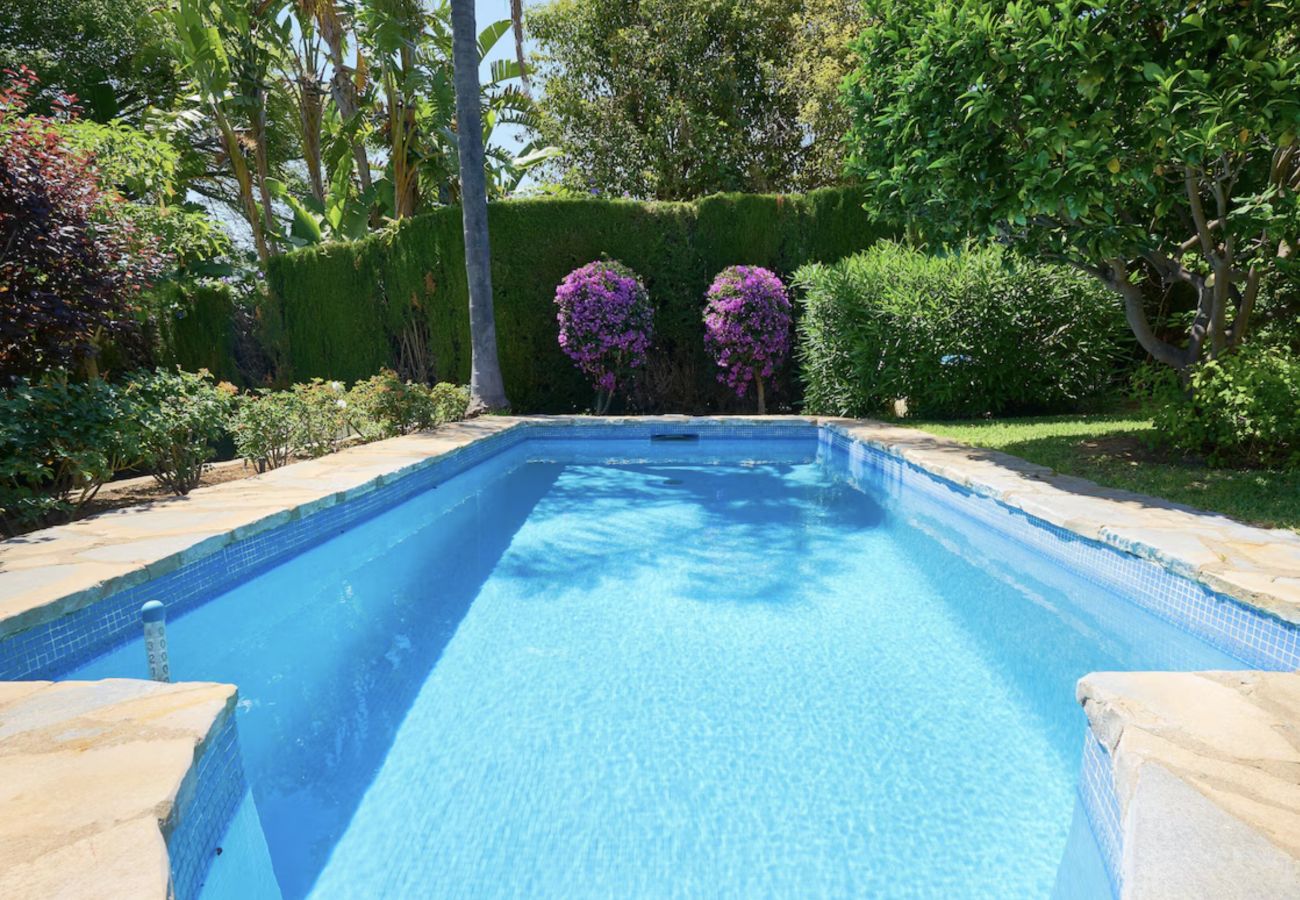 Villa in Marbella - 3088 Bungalow, nice sea views, private garden 
