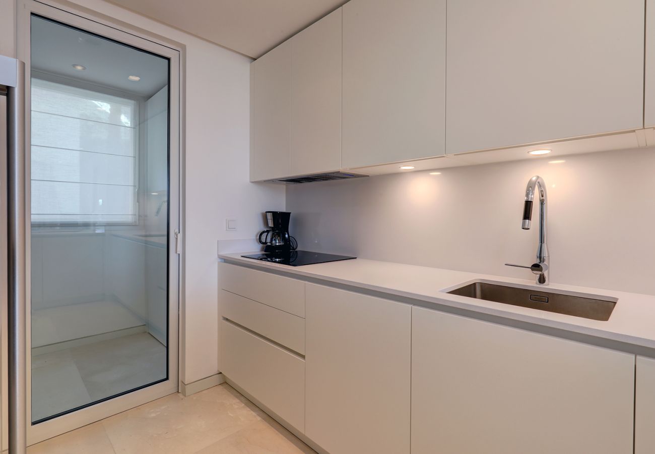 Apartment in Ojen - 3059 Apartment with stunning sea views in Palo Alto