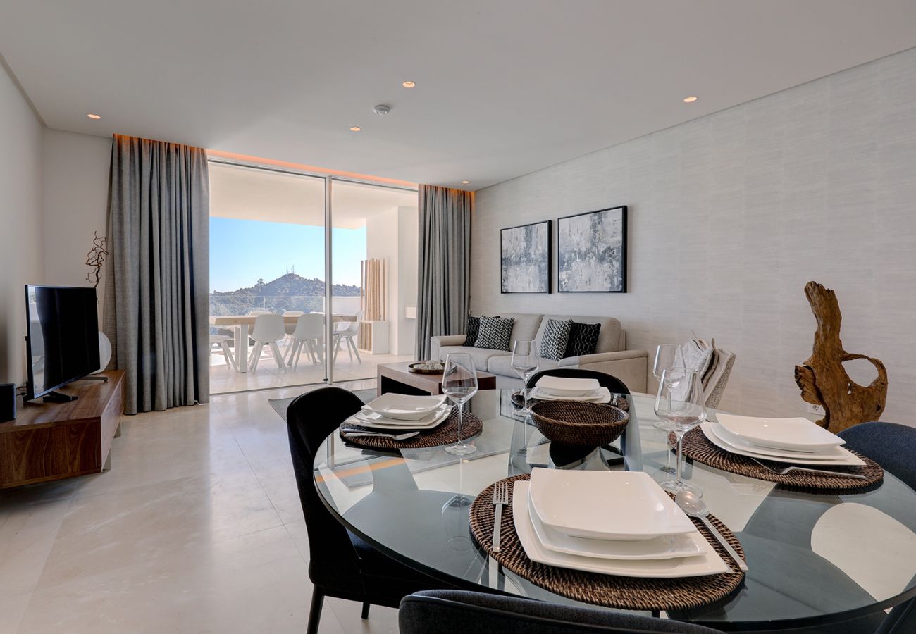 Apartment in Ojen - 3059 Apartment with stunning sea views in Palo Alto