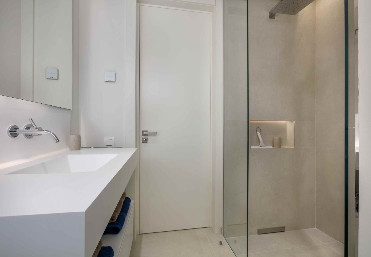 Apartment in Ojen - 3060 Apartment with extraordinary sea views in Palo Alto
