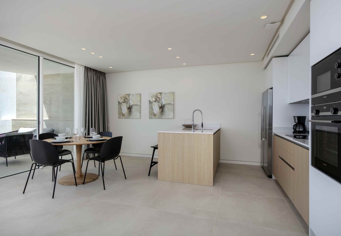Apartment in Ojen - 3060 Apartment with extraordinary sea views in Palo Alto