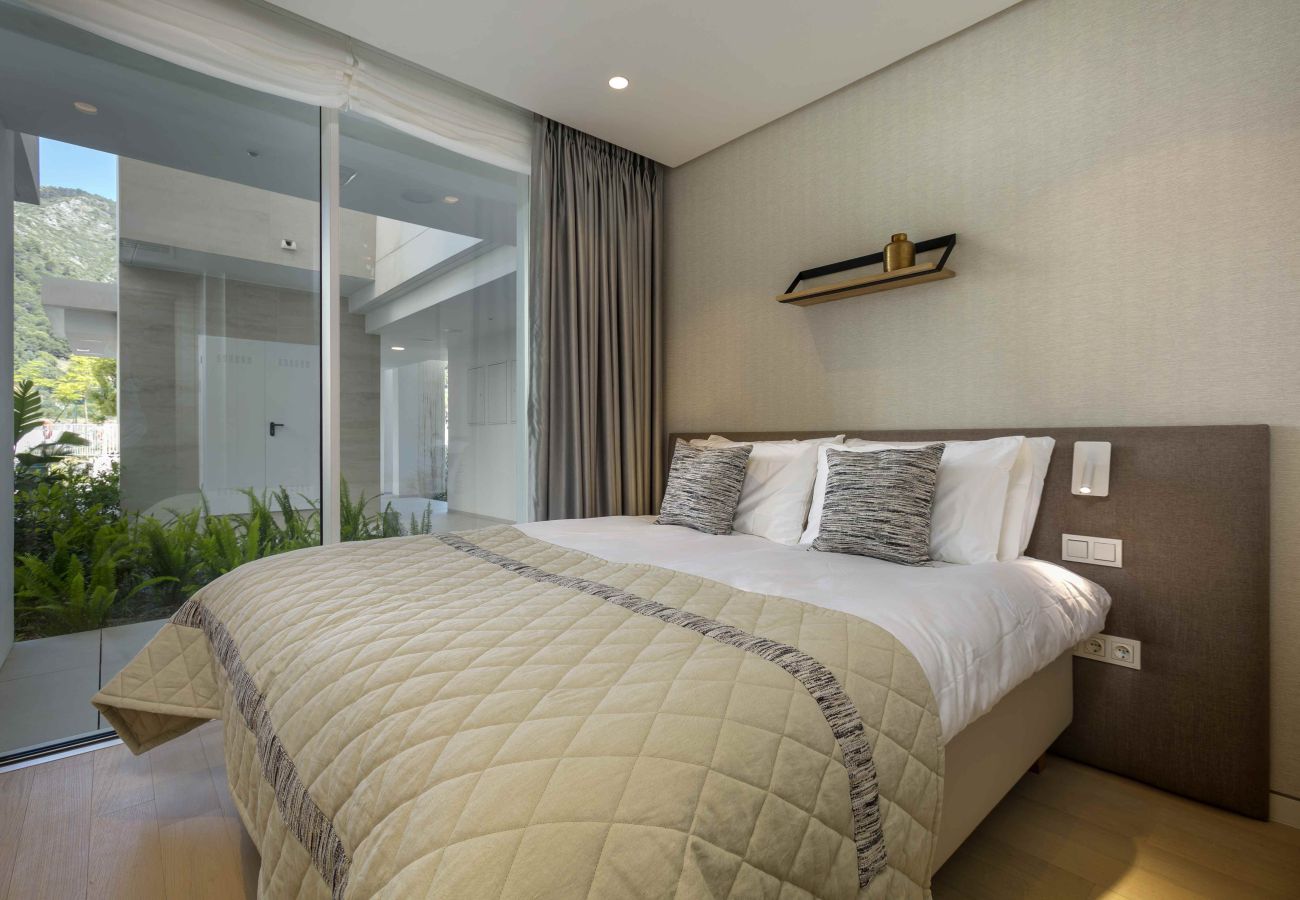Apartment in Ojen - 3060 Apartment with extraordinary sea views in Palo Alto