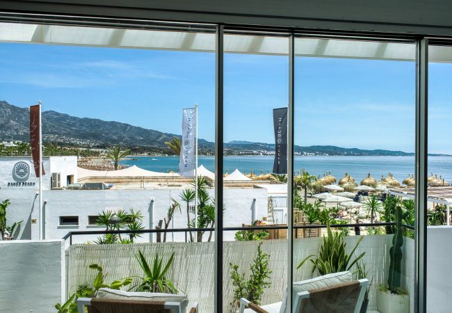 Apartment in Marbella - 3095 Elegant Beachside Apartment in Puerto Banús Apartment in Marbella - 3095 Elegant Beachside Apartment in Puerto Banús