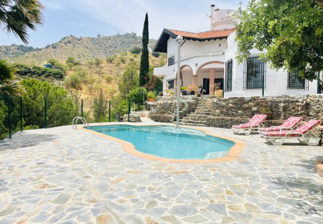 Cottage in Comares - Comares Rural House with private pool by At Home Costa del Sol Cottage in Comares - Comares Rural House with private pool by At Home Costa del Sol