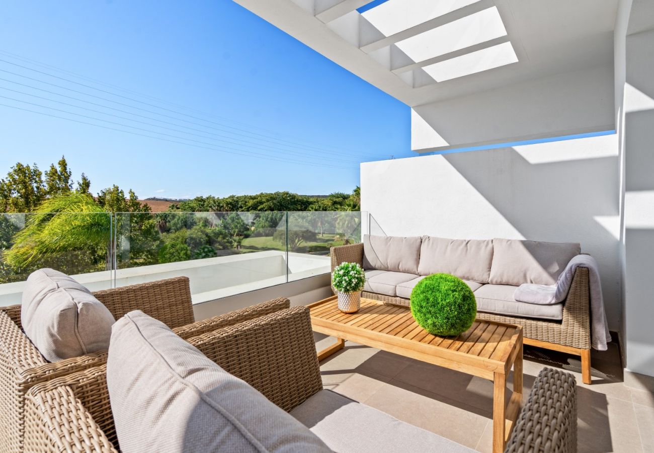 Apartment in Casares -  Chic Penthouse & Solarium ALCAZABA LAGOON (2125)