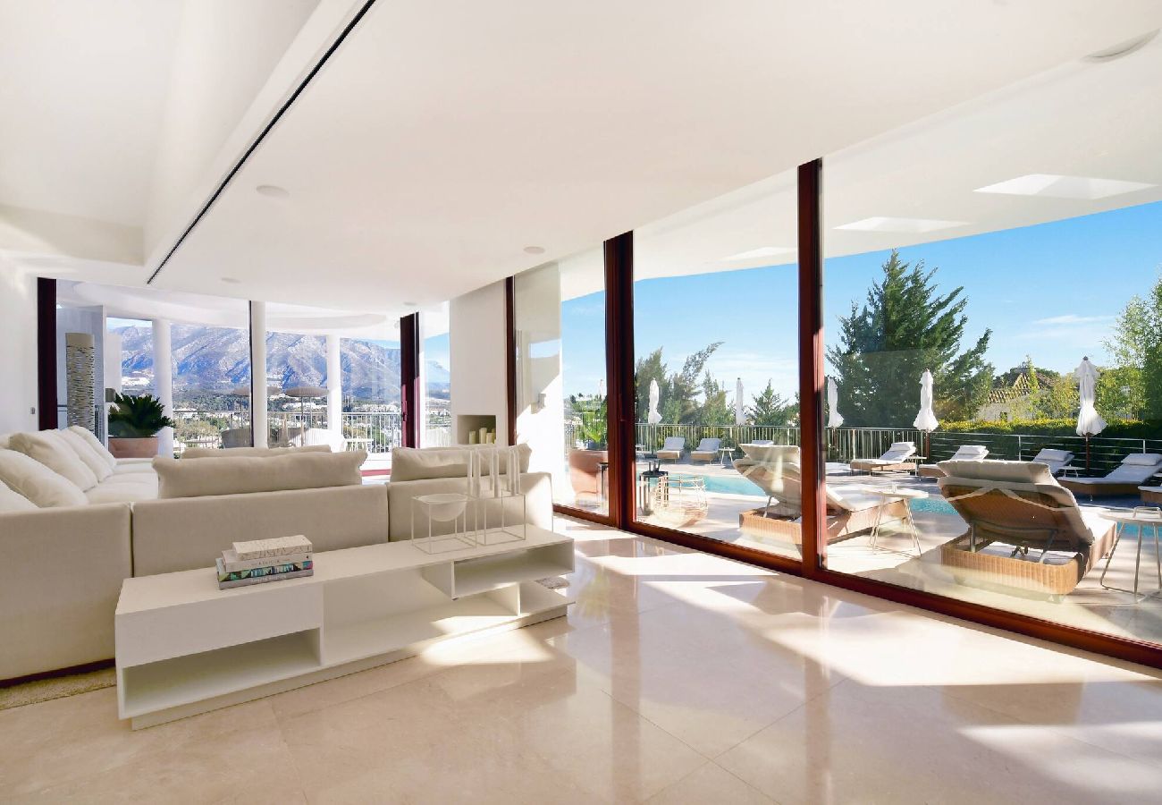 Villa in Nueva andalucia - Villa Blanca (r2835011) 